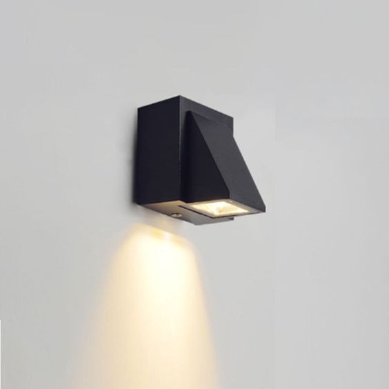 SINGLE SIDED 3W LED OUTDOOR WALL LAMP - AURA LIGHT
