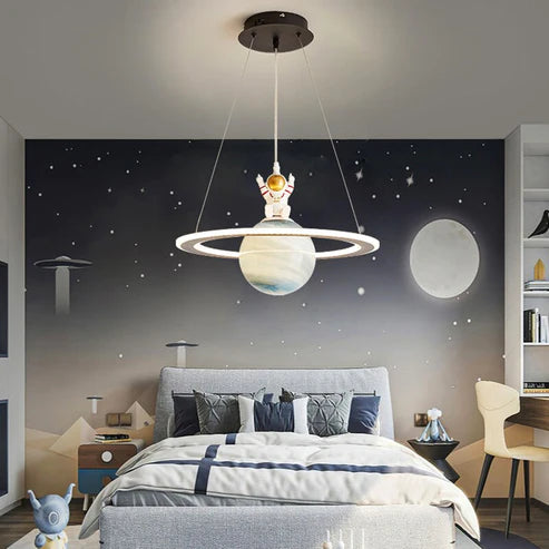 ASTRONAUT PENDANT LIGHT