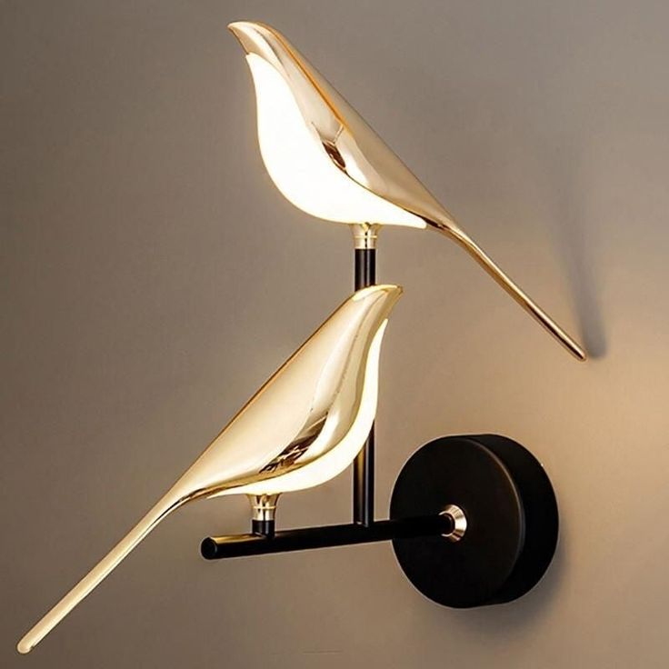 DOUBLE HUMMING BIRD WALL LIGHT