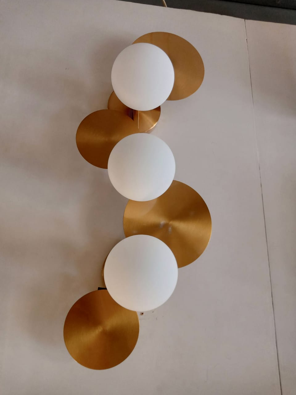 MODERN BRASS WALL LAMP