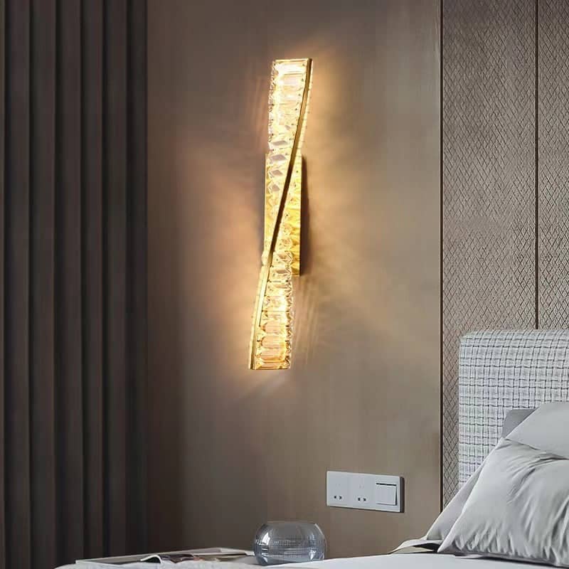 CRYSTAL WALL LAMP