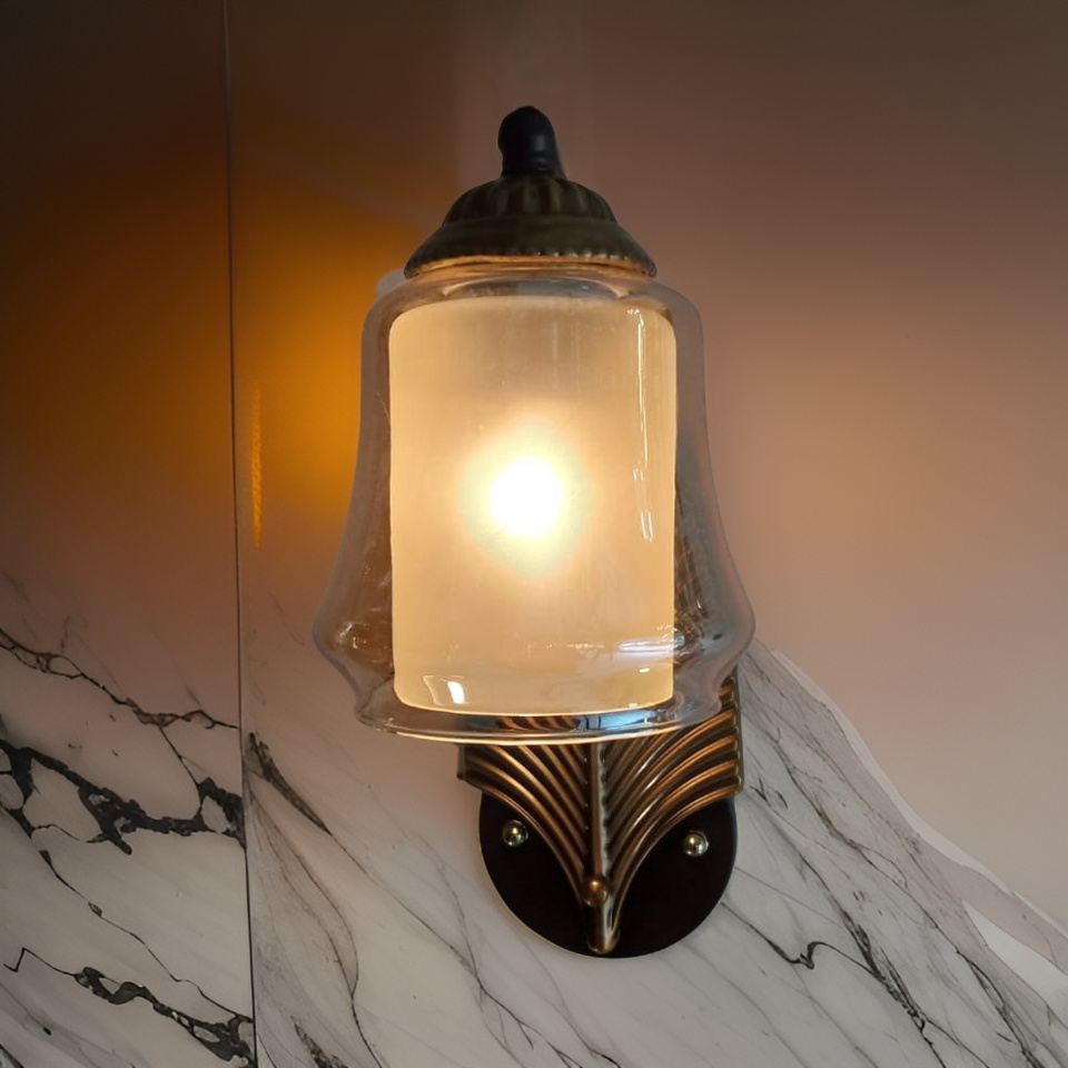 VINTAGE LEAF STYLE WALL LIGHT