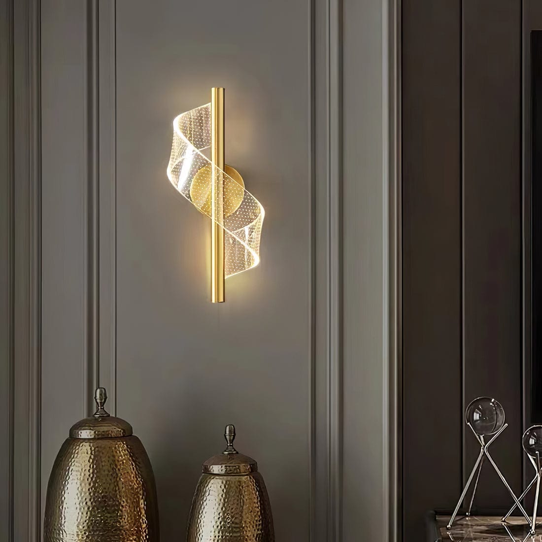 SWIRL WALL LIGHT